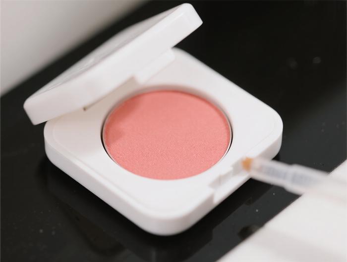 腮红稳定性试验