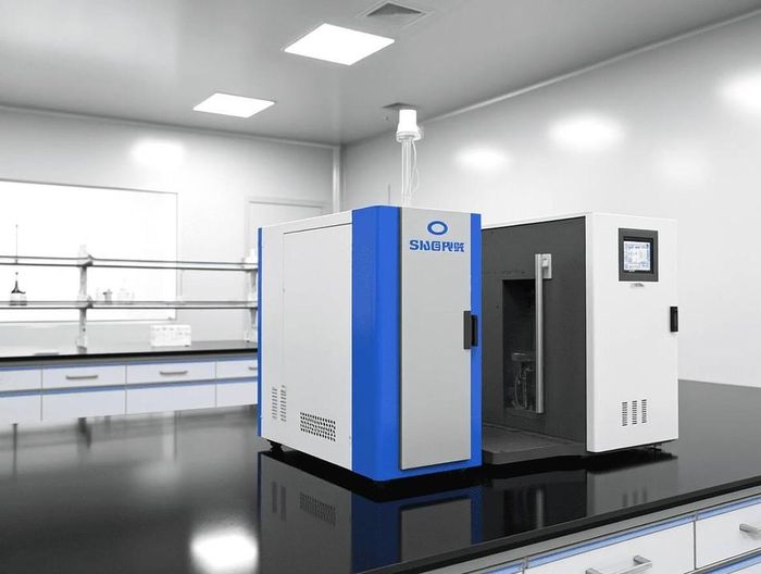 蓝藻暴发预警与毒素监测