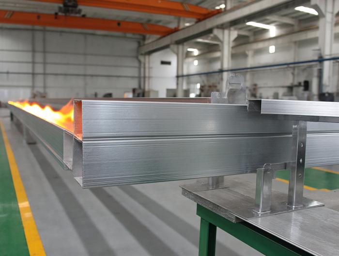 防火铝镁锰护栏防火等级测试